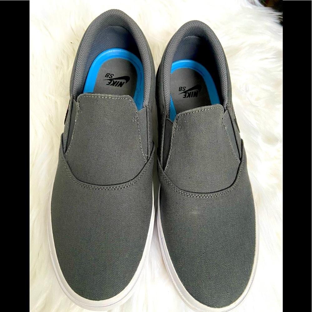 Nike Men Shoes Size 9 or Women's Size 10.5